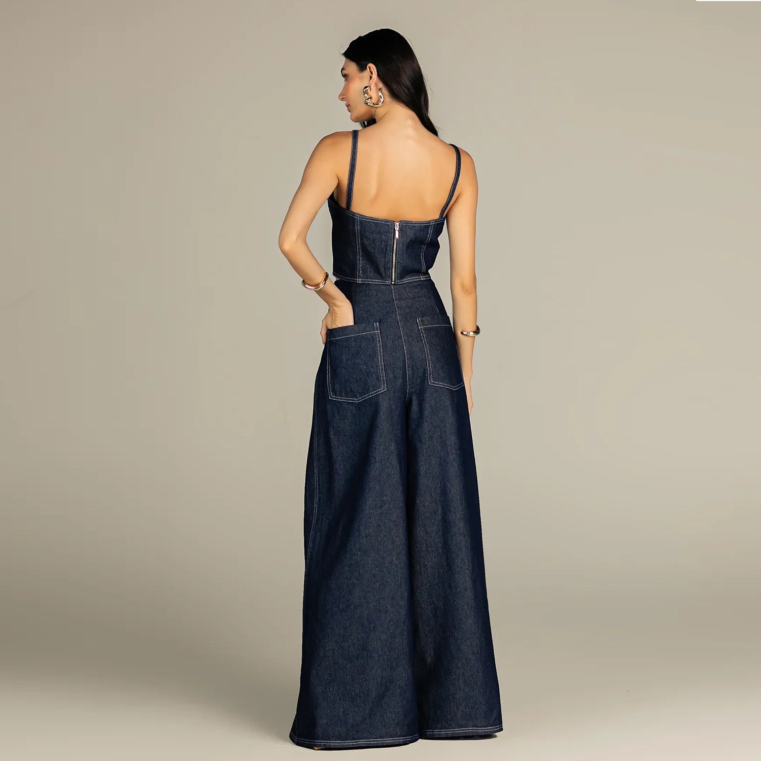 Conjunto Top e Pantalona Jeans