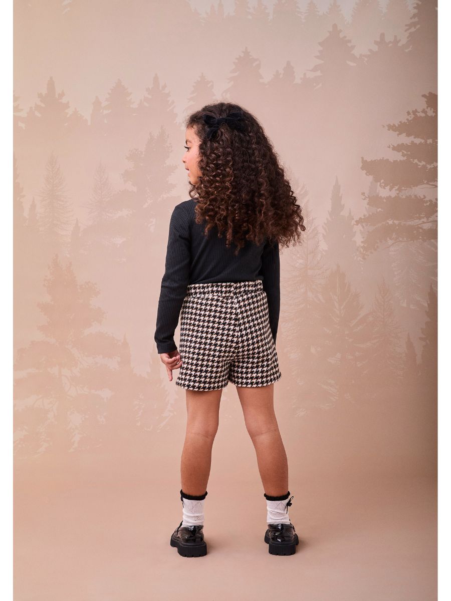 Shorts em Jacquard  Xadrez  Pto/Off/Marrom