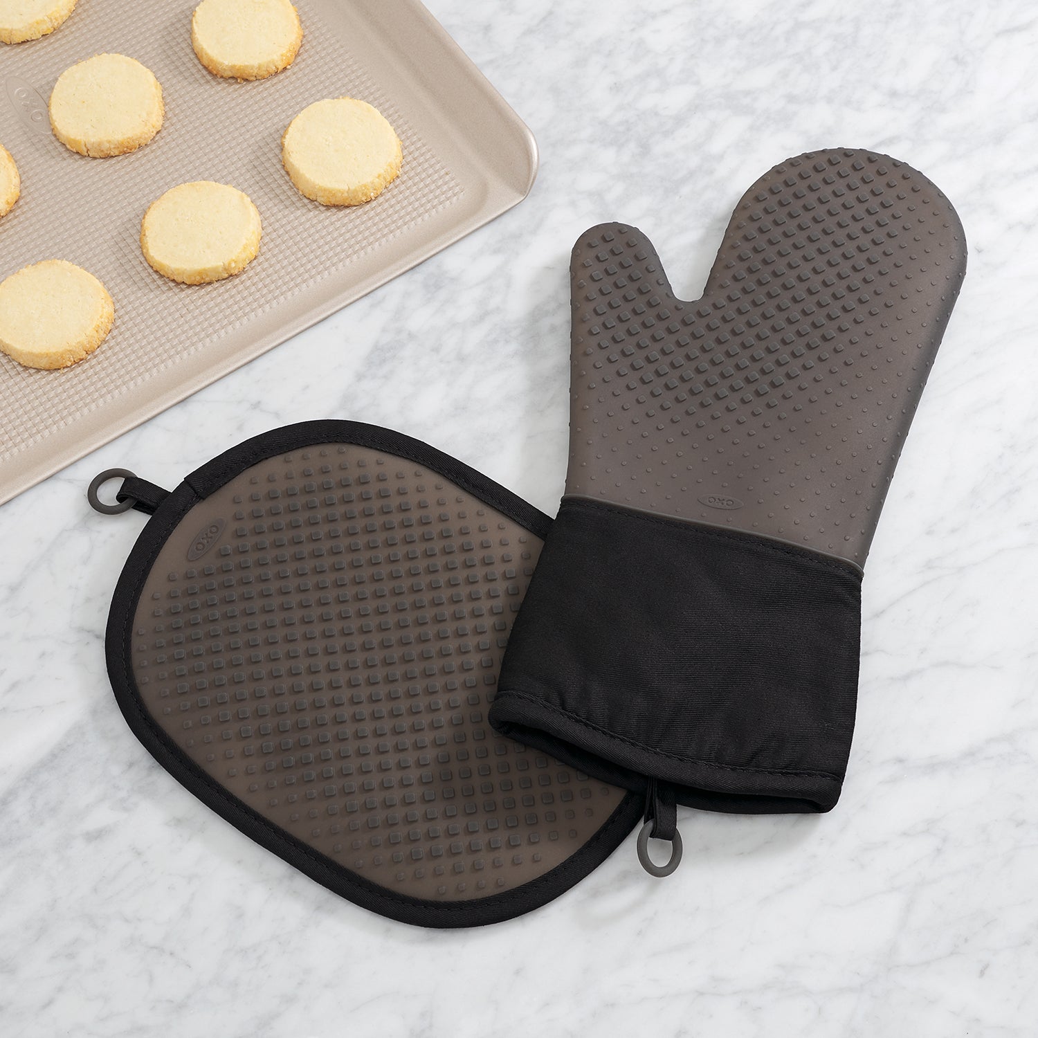 Luva em Silicone 33cm Oxo Preto
